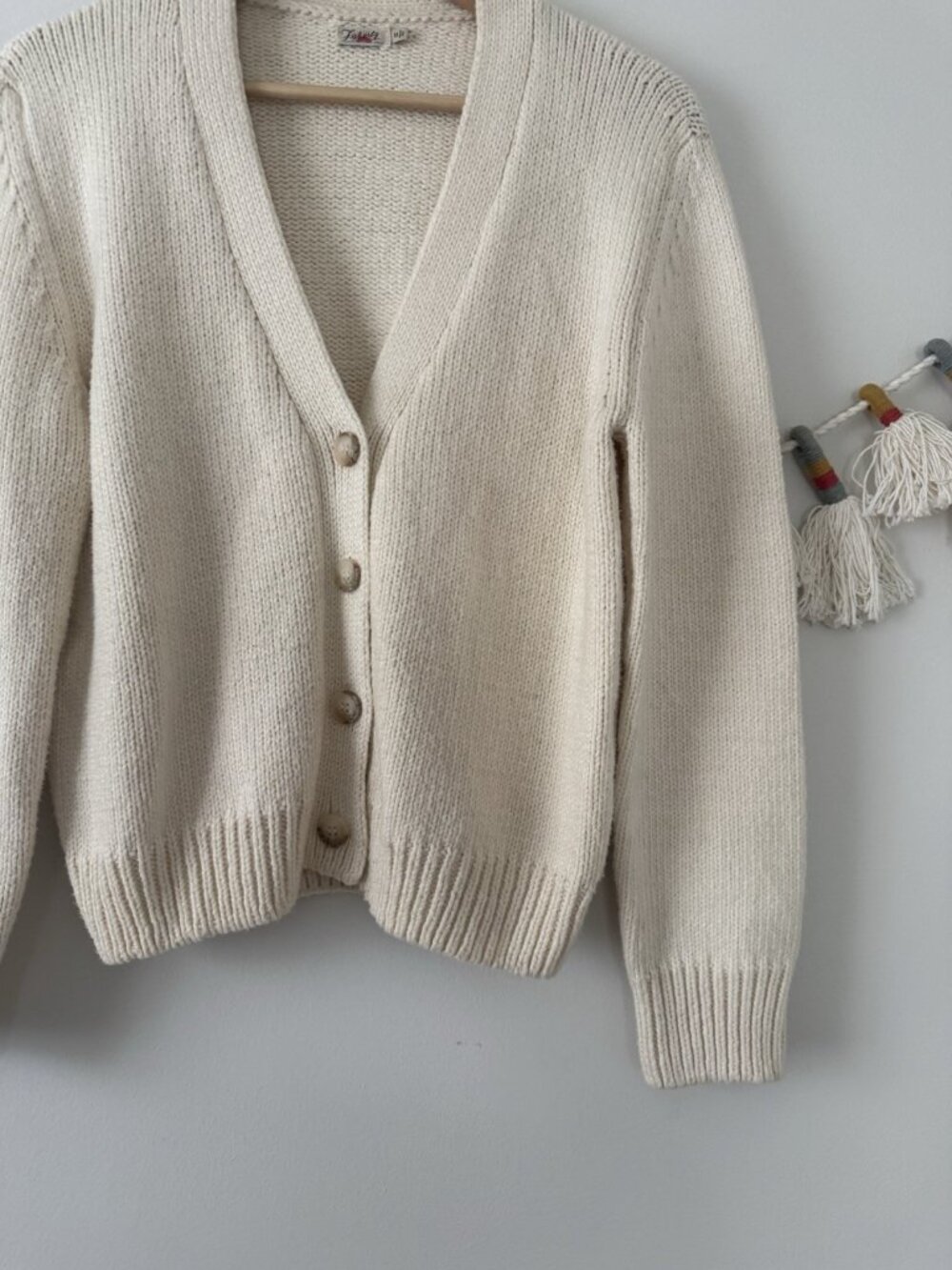 Faherty Cuddle Cardigan Raglan Sleeve Neutral Ivory Button Front Cottage Cozy M - Picture 6 of 10